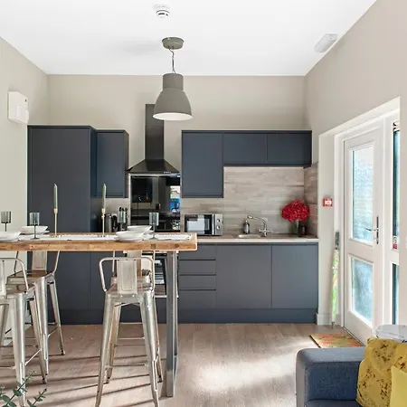 Villa Brand New 1-Bed Flat With Free Parking à Nottingham Extérieur photo