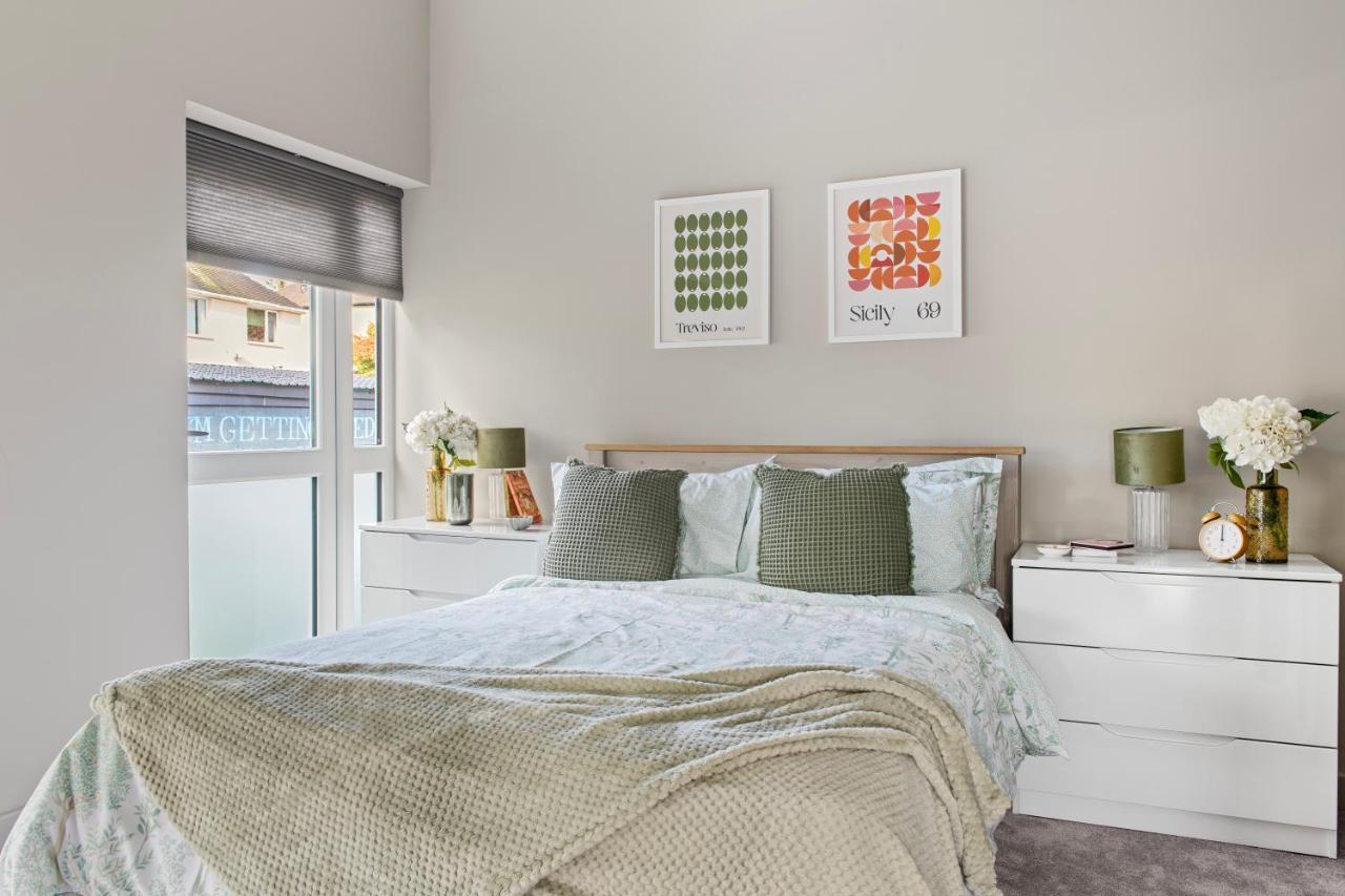Casa vacanze Brand New 1-bed Flat With Free Parking *